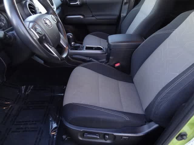 Thumbnail: 2023 Toyota Tacoma - 6