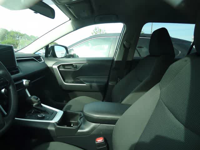 Thumbnail: 2025 Toyota RAV4 - 7