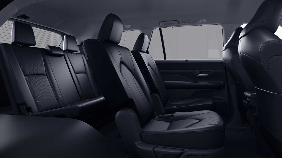 Thumbnail: 2026 Toyota Grand Highlander - 21