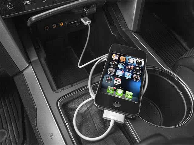 Thumbnail: 2013 Ford Explorer - 10