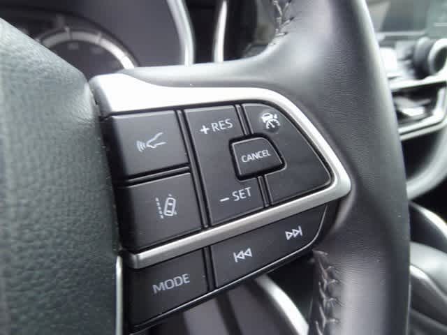 Thumbnail: 2023 Toyota Highlander - 13