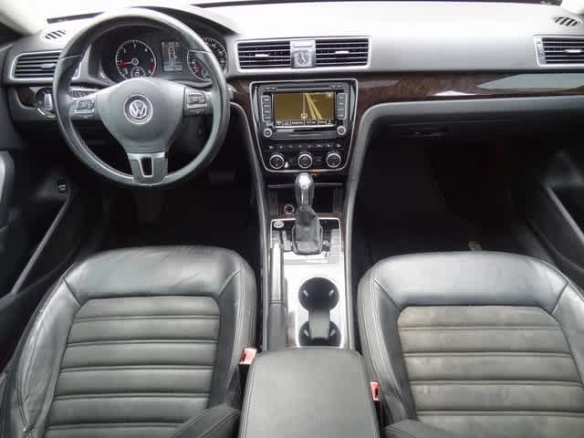 Thumbnail: 2014 Volkswagen Passat - 12