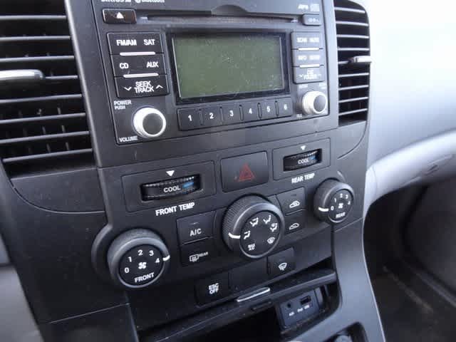 Thumbnail: 2012 Kia Sedona - 7