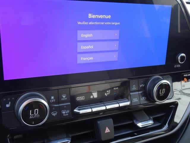 Thumbnail: 2023 Toyota Highlander - 26