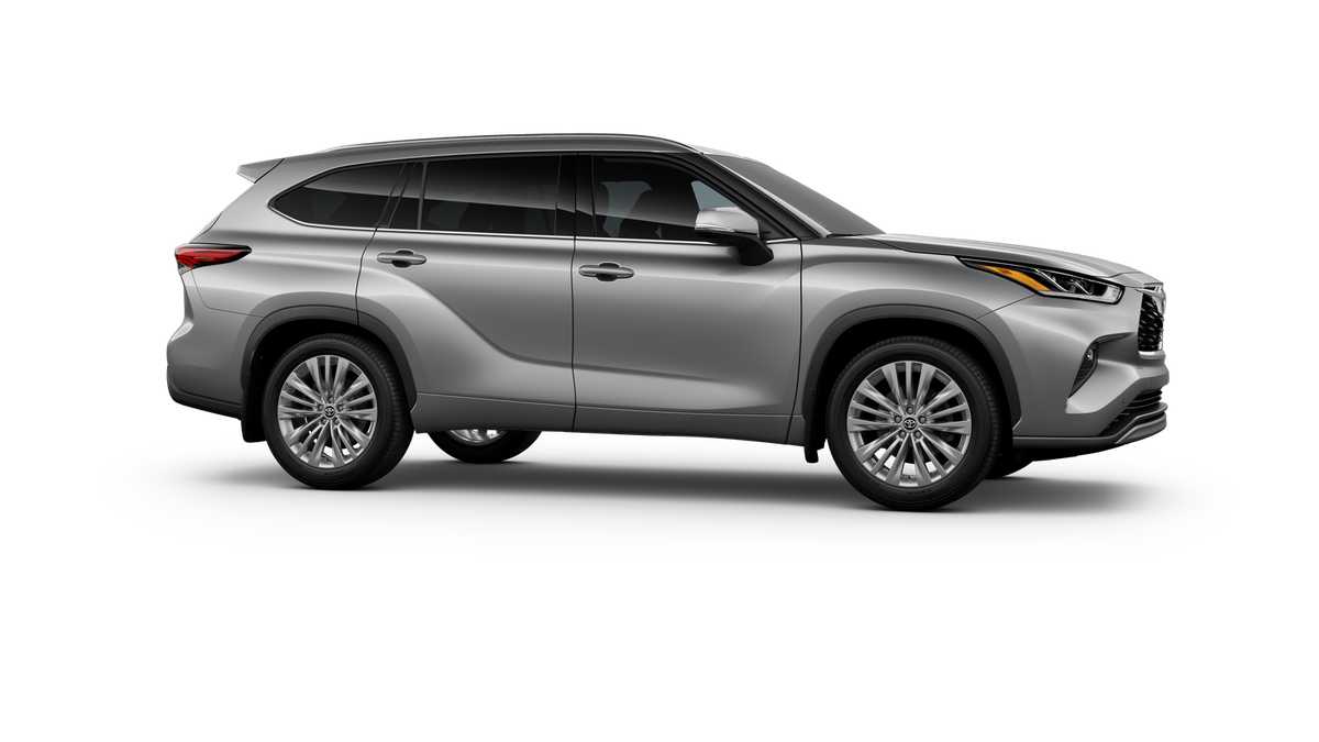 Thumbnail: 2025 Toyota Highlander - 13