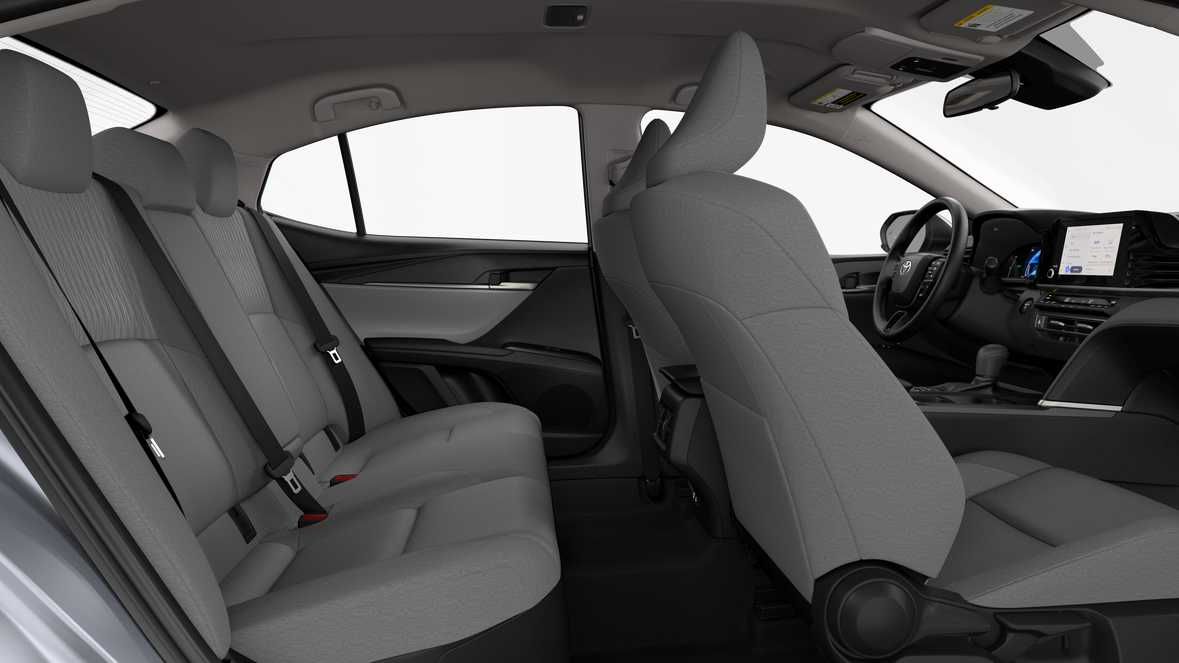 2025 Toyota Camry LE 7