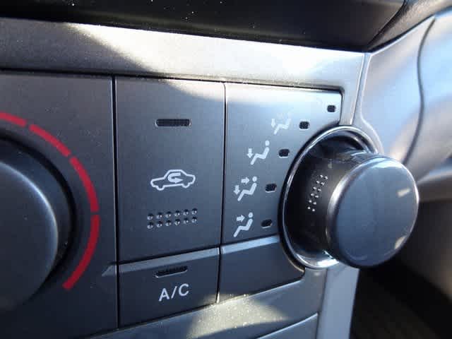 Thumbnail: 2013 Toyota Highlander - 11