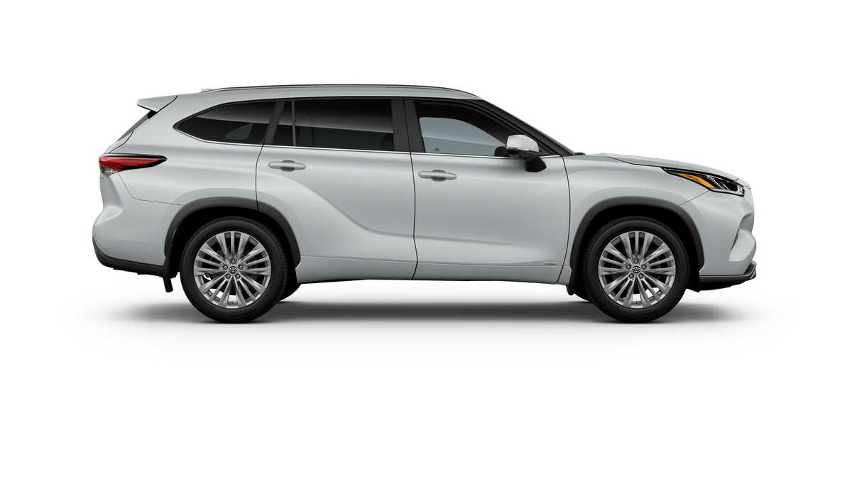 Thumbnail: 2025 Toyota Highlander - 12