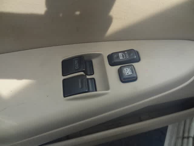 2008 Toyota Camry Solara SLE 11