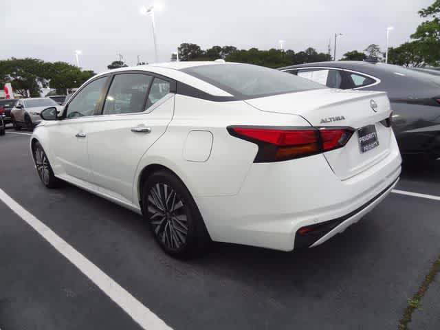 Thumbnail: 2025 Nissan Altima - 6
