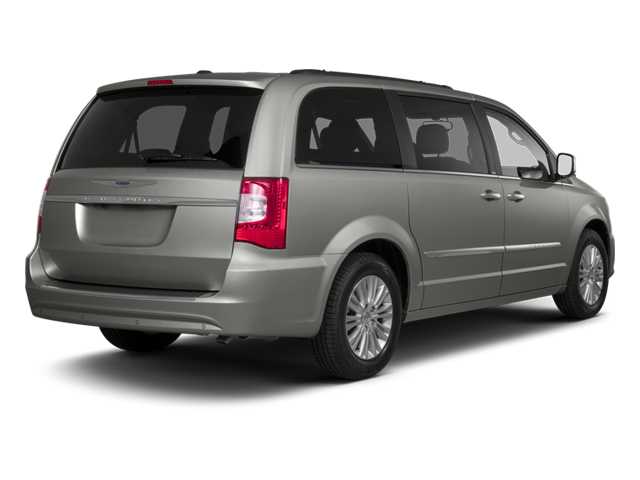 Thumbnail: 2013 Chrysler Town & Country - 2