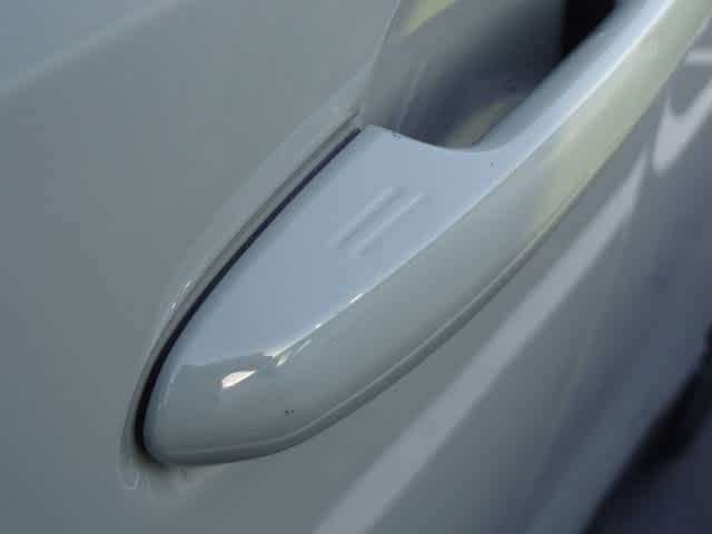 Thumbnail: 2023 Toyota RAV4 - 23