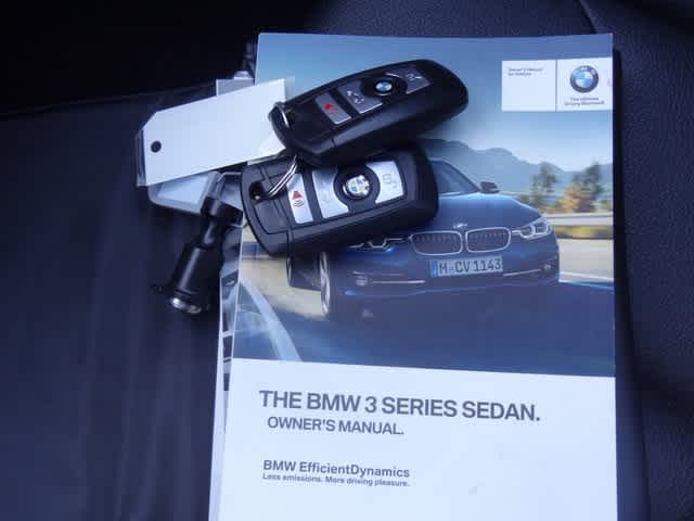 Thumbnail: 2016 BMW 3 Series - 29