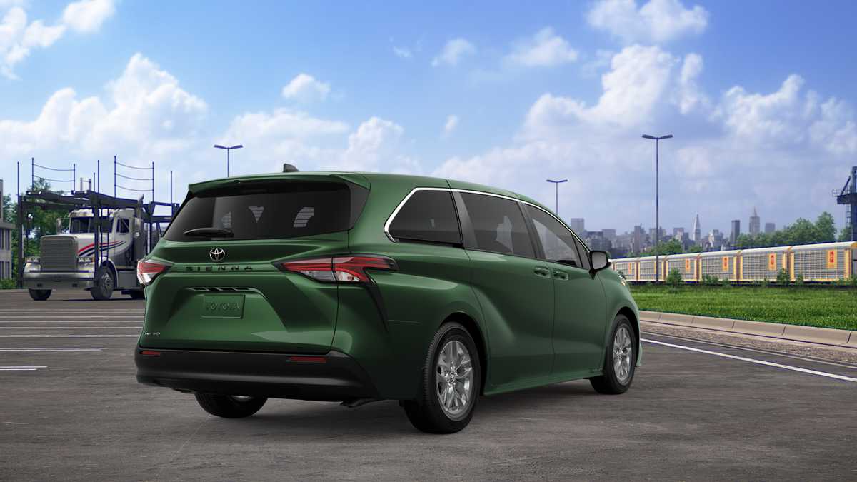 Thumbnail: 2026 Toyota Sienna - 9