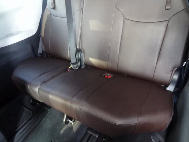 Thumbnail: 2023 Toyota Sienna - 15