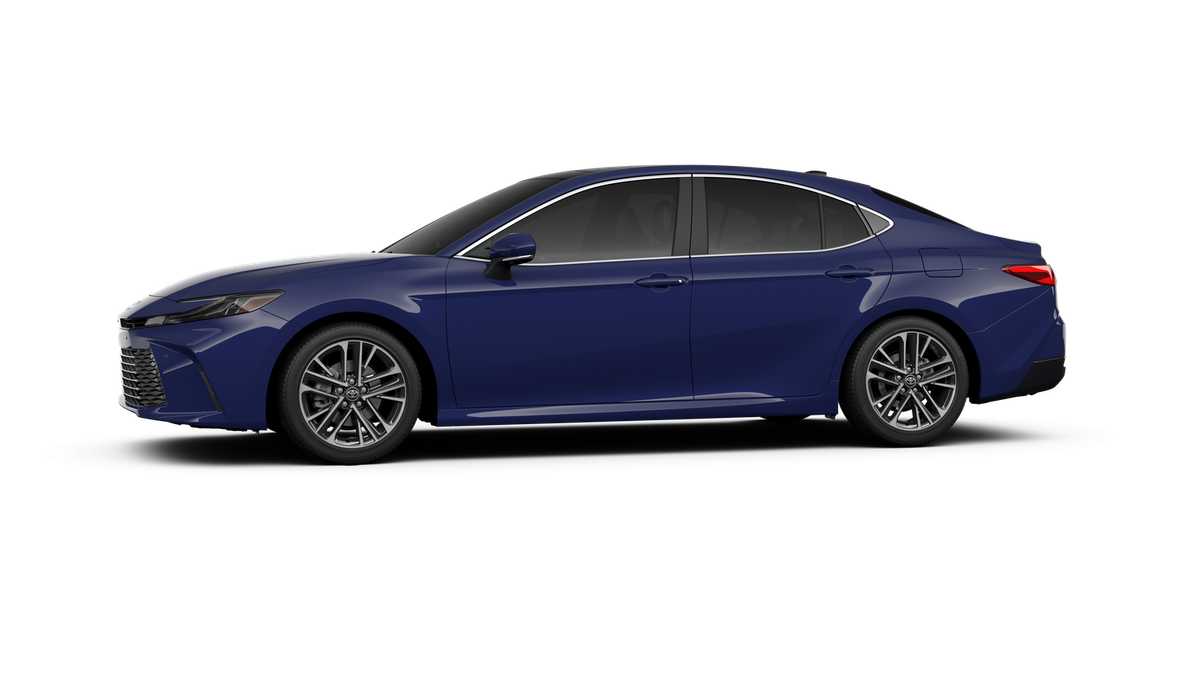 Thumbnail: 2025 Toyota Camry - 3