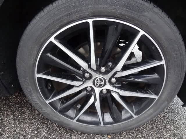 Thumbnail: 2021 Toyota Camry - 30