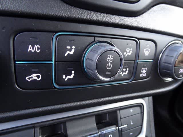 Thumbnail: 2024 GMC Terrain - 21