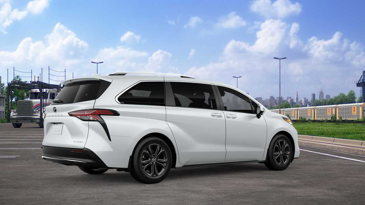 Thumbnail: 2026 Toyota Sienna - 10