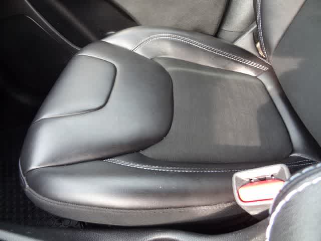 Thumbnail: 2020 Jeep Cherokee - 14