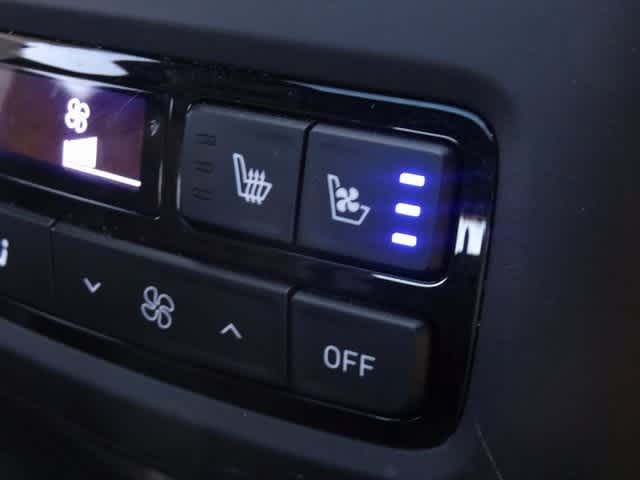 Thumbnail: 2023 Hyundai Palisade - 16