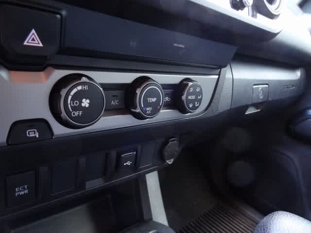 Thumbnail: 2022 Toyota Tacoma - 13