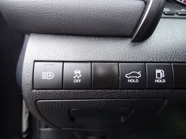 Thumbnail: 2023 Toyota Camry - 17