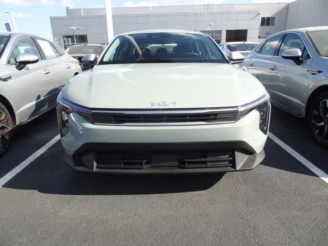 Thumbnail: 2025 Kia K4 - 2