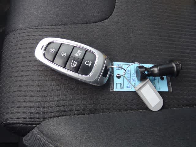 Thumbnail: 2023 Hyundai Santa Fe - 6