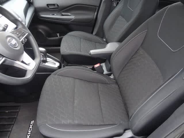 Thumbnail: 2021 Nissan Kicks - 6