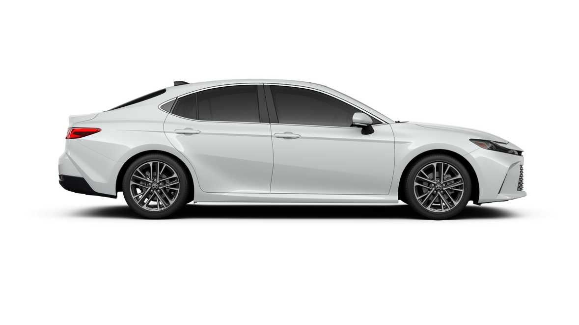 2025 Toyota Camry XLE 11