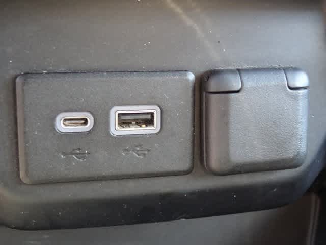 Thumbnail: 2019 Chevrolet Silverado 1500 - 19