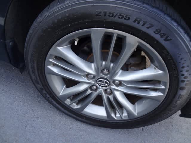 Thumbnail: 2015 Toyota Camry - 24