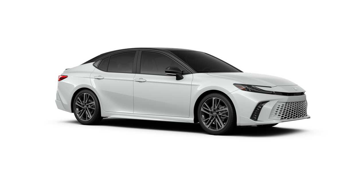 Thumbnail: 2025 Toyota Camry - 14