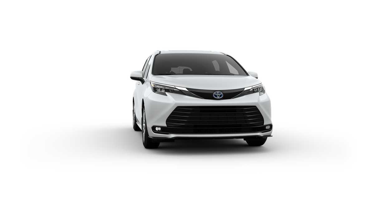 Thumbnail: 2025 Toyota Sienna - 16