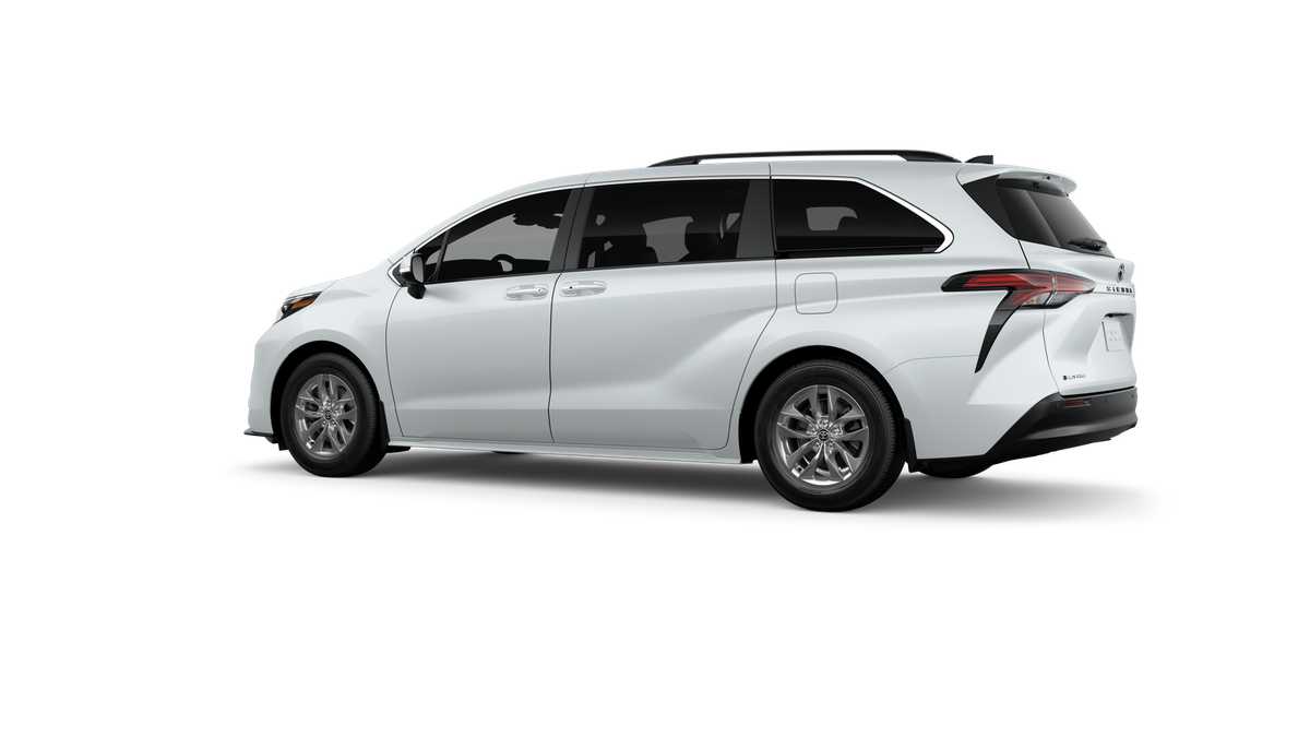Thumbnail: 2026 Toyota Sienna - 5