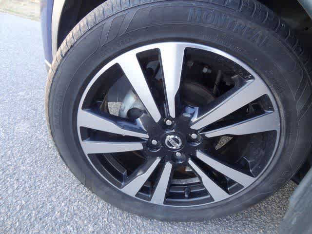 Thumbnail: 2020 Nissan Kicks - 24