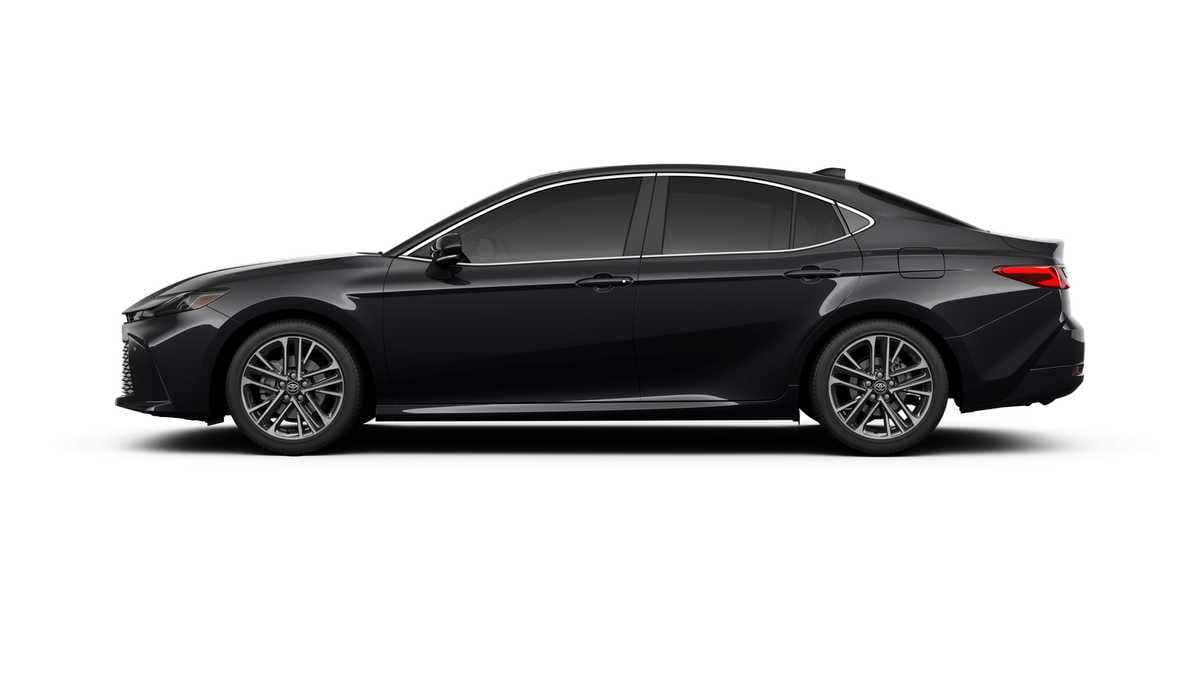 Thumbnail: 2025 Toyota Camry - 4