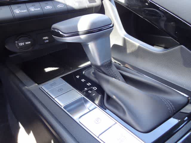 Thumbnail: 2025 Hyundai Elantra - 24