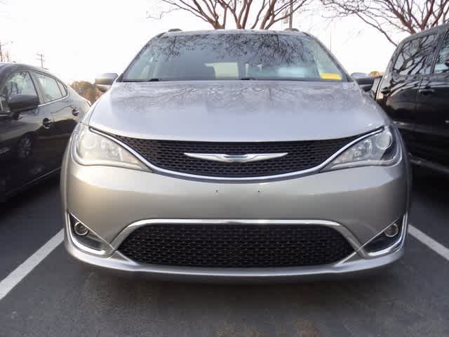 Thumbnail: 2017 Chrysler Pacifica - 2