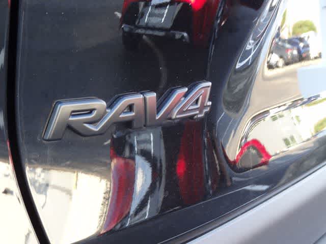 Thumbnail: 2025 Toyota RAV4 - 9