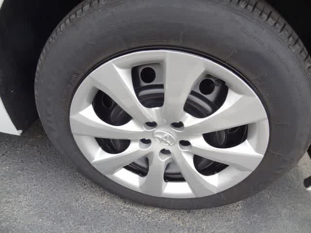 Thumbnail: 2025 Toyota Corolla - 15