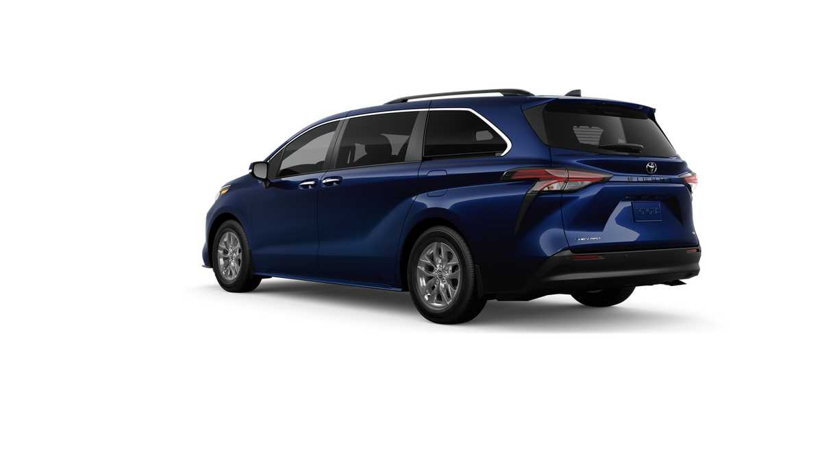 Thumbnail: 2026 Toyota Sienna - 6