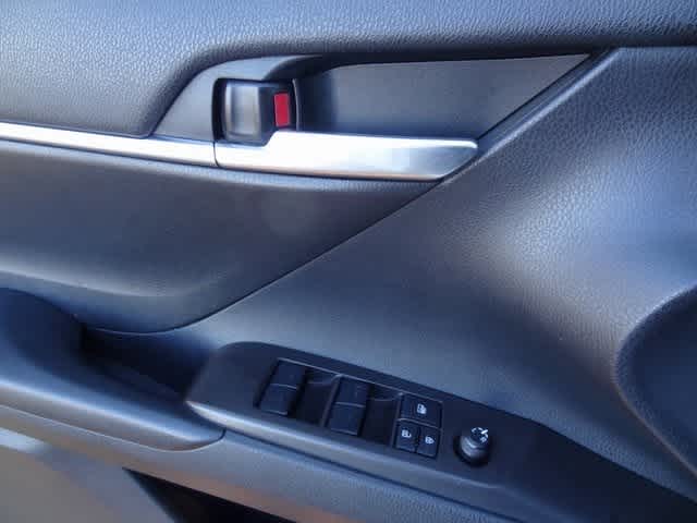 Thumbnail: 2023 Toyota Camry - 17