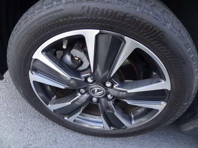 Thumbnail: 2021 Lexus UX - 14