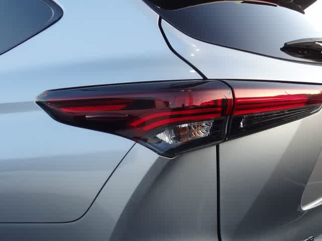 Thumbnail: 2025 Toyota Highlander - 21