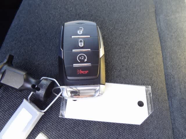 Thumbnail: 2025 RAM 1500 - 39