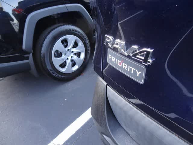 Thumbnail: 2020 Toyota RAV4 - 6