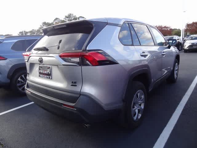 Thumbnail: 2022 Toyota RAV4 - 7