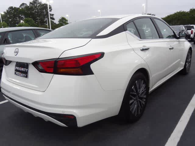 Thumbnail: 2025 Nissan Altima - 4